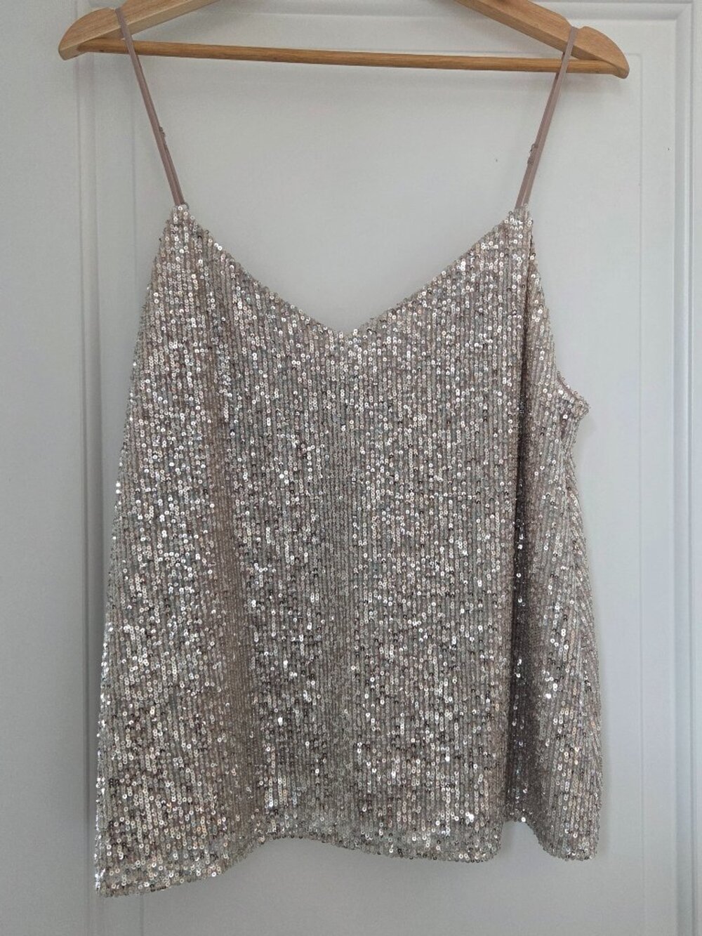 Banana Republic sequined tank top silvery gold. Size Large NWT